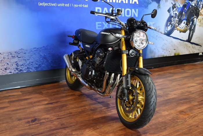2025 Kawasaki Z900RS SE