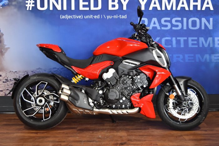 2025 Ducati 2025 Ducati 1000CC DIAVEL V4 Red