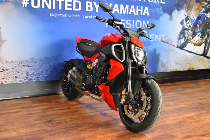2025 Ducati 2025 Ducati 1000CC DIAVEL V4 Red