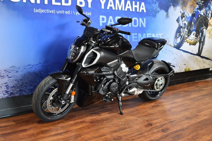 2025 Ducati 2025 Ducati 1000CC DIAVEL V4 Black