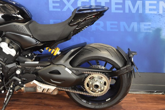 2025 Ducati 2025 Ducati 1000CC DIAVEL V4 Black