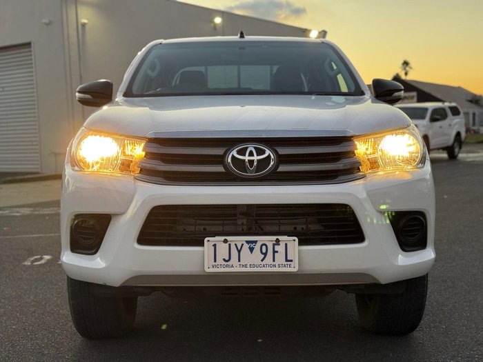 2017 Toyota Hilux SR