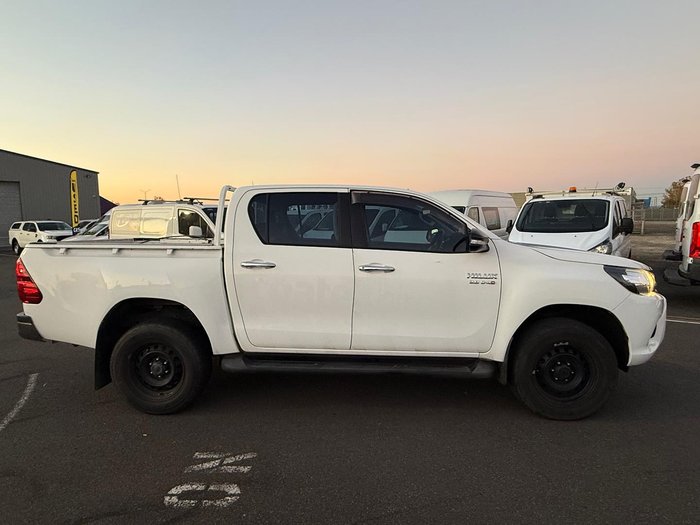 2017 Toyota Hilux SR