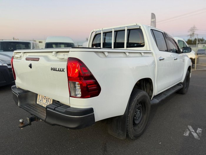 2017 Toyota Hilux SR
