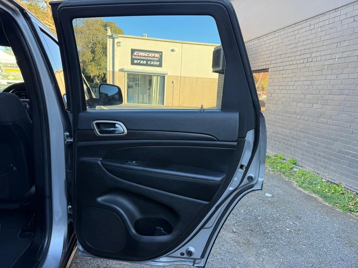 2014 Jeep Grand Cherokee Laredo WK MY14 4X4 Dual Range Billet Silver