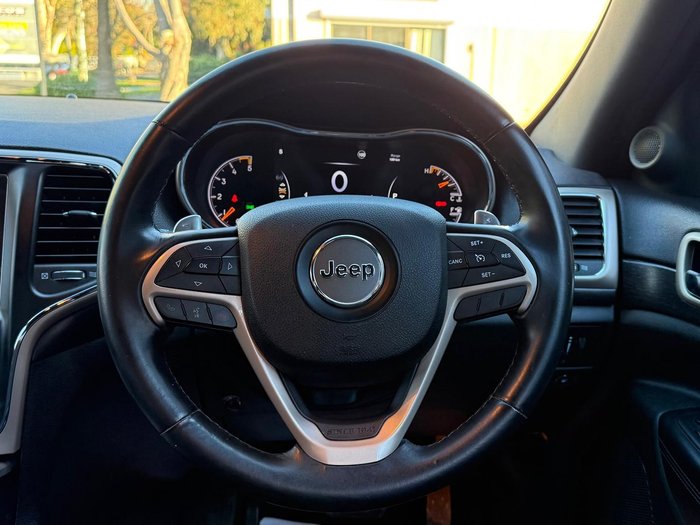 2014 Jeep Grand Cherokee Laredo WK MY14 4X4 Dual Range Billet Silver