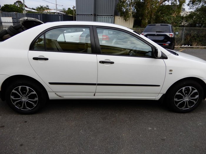 2004 Toyota Corolla Ascent ZZE122R Glacier White