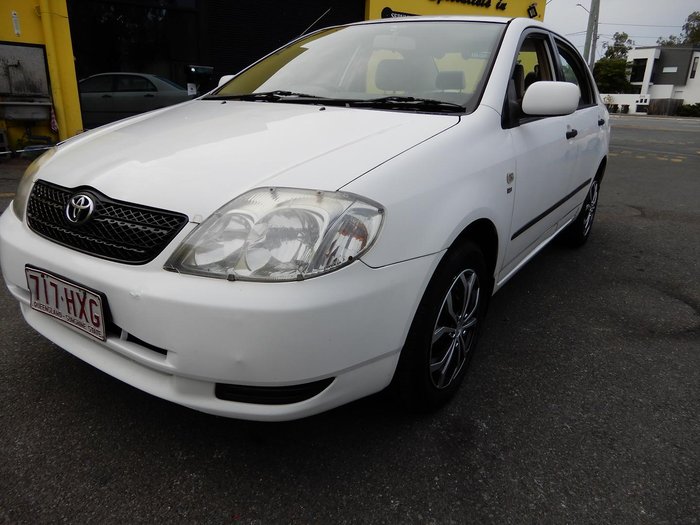2004 Toyota Corolla Ascent ZZE122R Glacier White