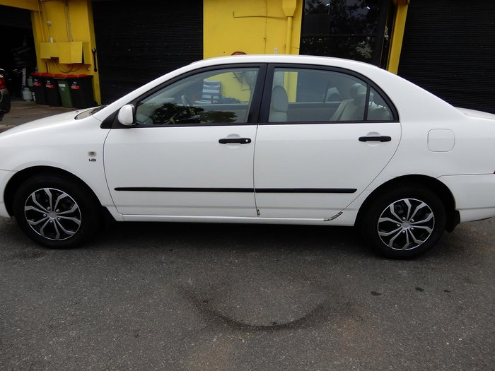 2004 Toyota Corolla Ascent ZZE122R Glacier White