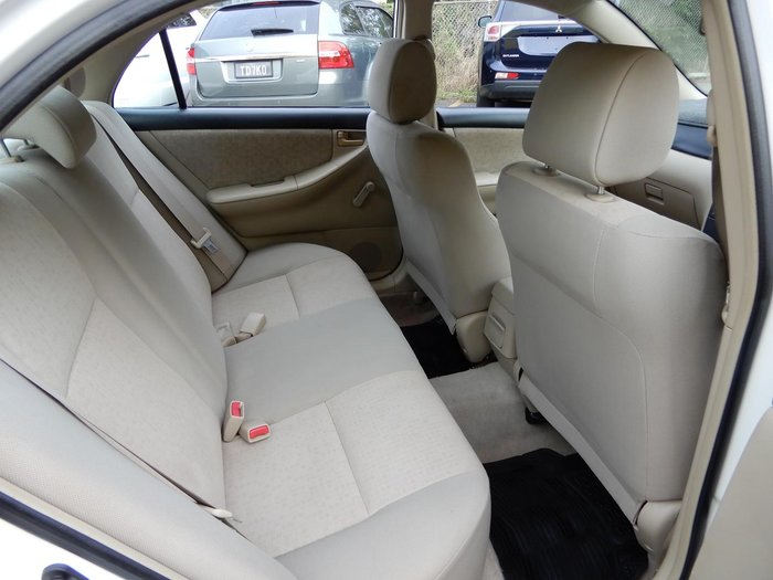 2004 Toyota Corolla Ascent ZZE122R Glacier White