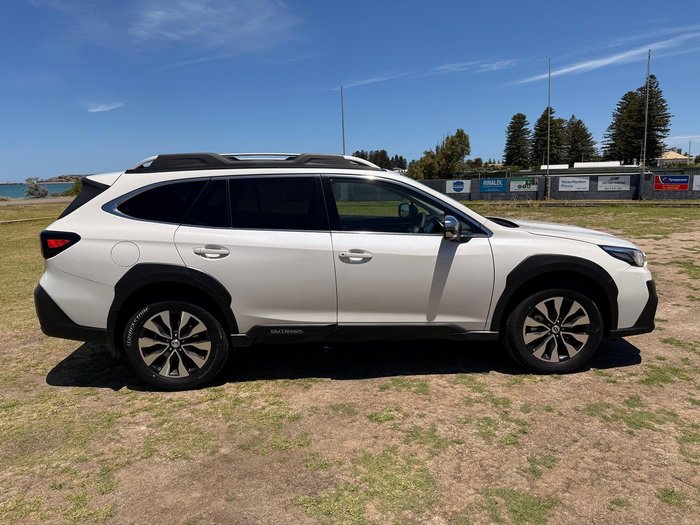 2025 Subaru Outback AWD Touring