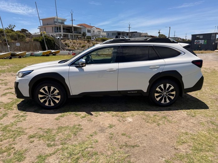 2025 Subaru Outback AWD Touring