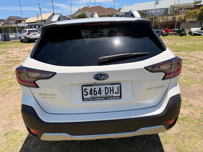 2025 Subaru Outback AWD Touring