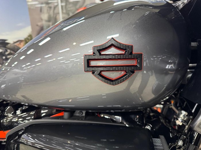 2025 Harley-Davidson CVO Road Glide 121 (FLTRXSE) Touring Grey