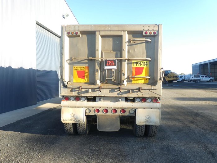 2008 Volvo Fm480 WHITE