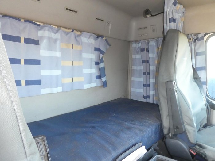 2008 Volvo Fm480 WHITE