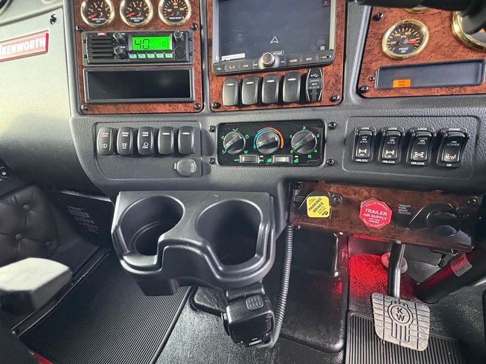 2024 Kenworth T909 White