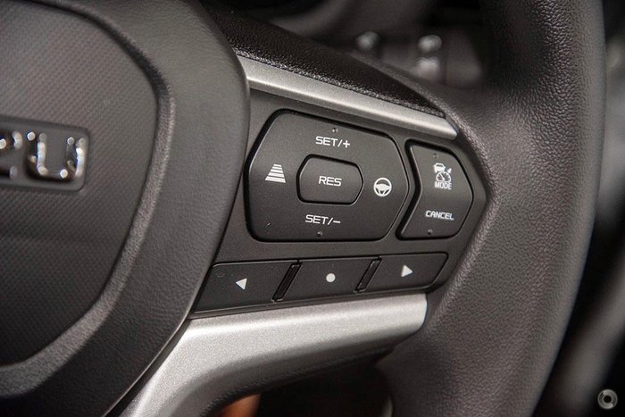 2025 Isuzu D-MAX LS-M