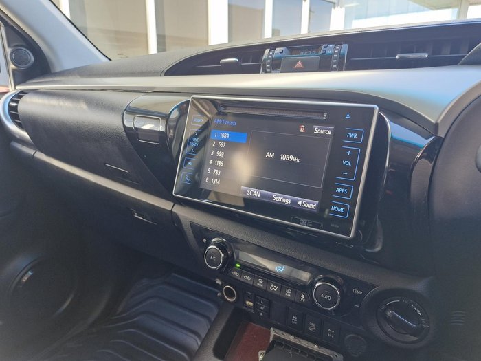 2018 Toyota Hilux SR5