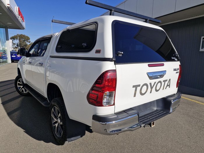 2018 Toyota Hilux SR5