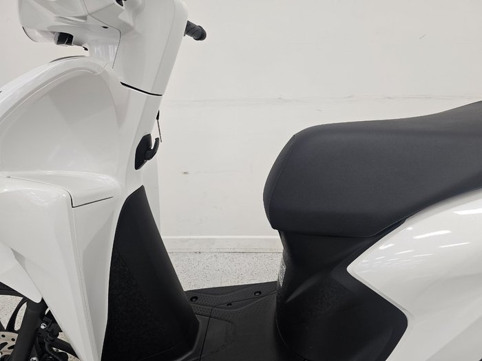 2023 Honda NSC110 DIO White