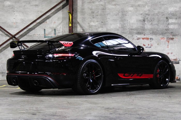 2021 Porsche 718 Cayman GT4