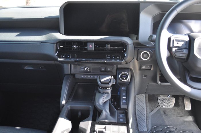 2024 Toyota Landcruiser Prado GXL