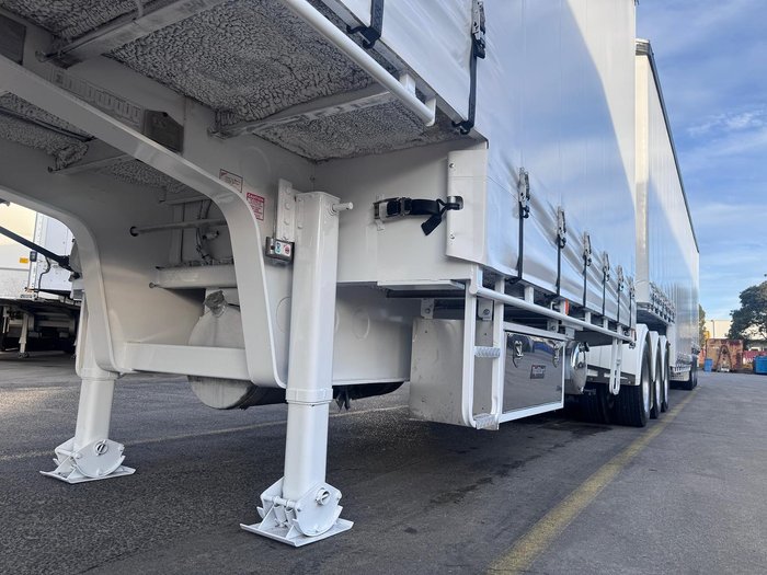 2006 TopStart/MaxiTrans St3 34 Pallet Drop On Double Drop Deck Fridge Mezzanine