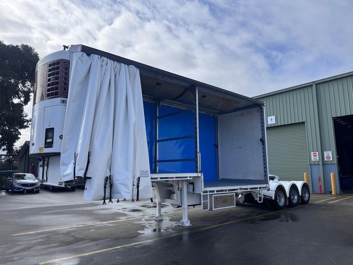 2006 TopStart/MaxiTrans St3 34 Pallet Drop On Double Drop Deck Fridge Mezzanine