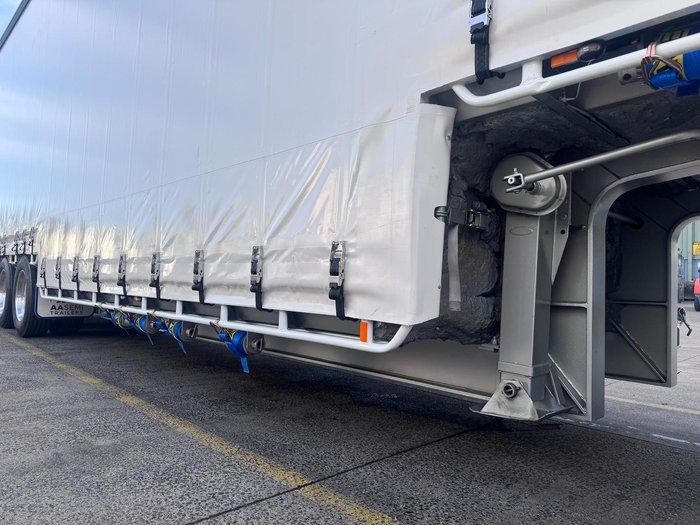 2006 TopStart/MaxiTrans St3 34 Pallet Drop On Double Drop Deck Fridge Mezzanine