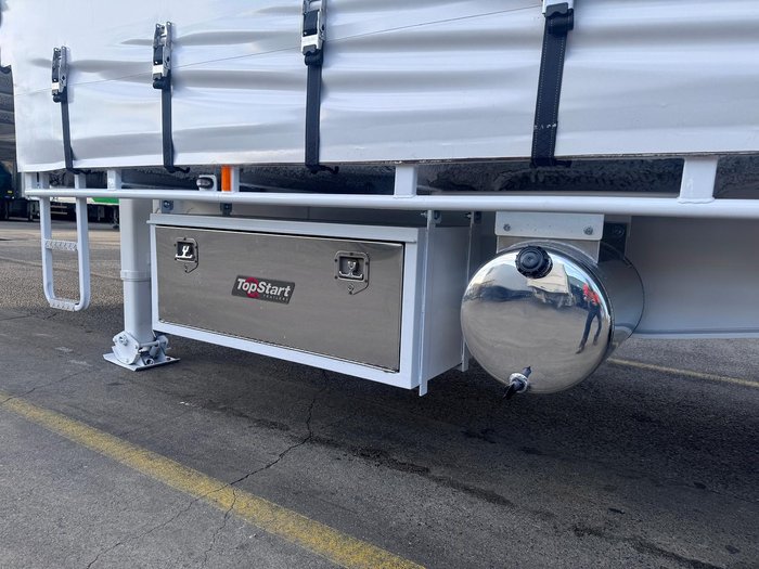 2006 TopStart/MaxiTrans St3 34 Pallet Drop On Double Drop Deck Fridge Mezzanine