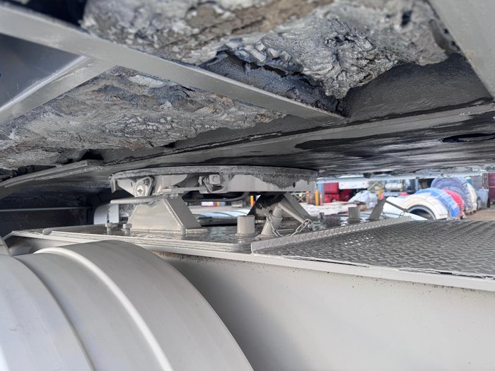 2006 TopStart/MaxiTrans St3 34 Pallet Drop On Double Drop Deck Fridge Mezzanine