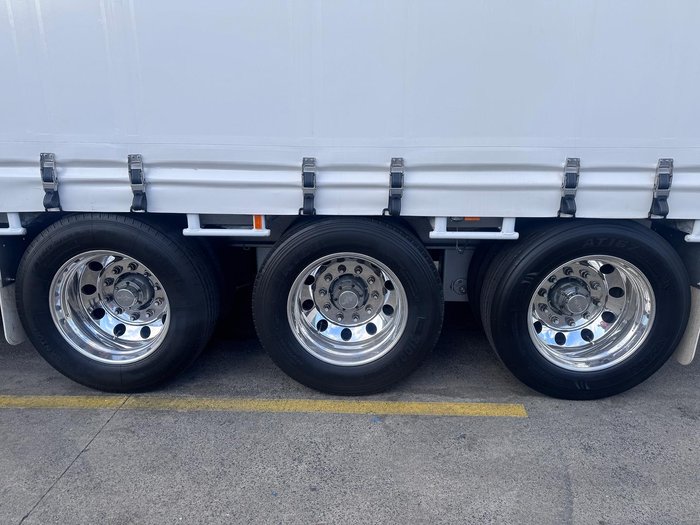 2006 TopStart/MaxiTrans St3 34 Pallet Drop On Double Drop Deck Fridge Mezzanine