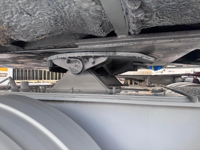 2006 TopStart/MaxiTrans St3 34 Pallet Drop On Double Drop Deck Fridge Mezzanine