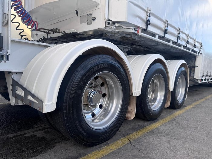 2006 TopStart/MaxiTrans St3 34 Pallet Drop On Double Drop Deck Fridge Mezzanine