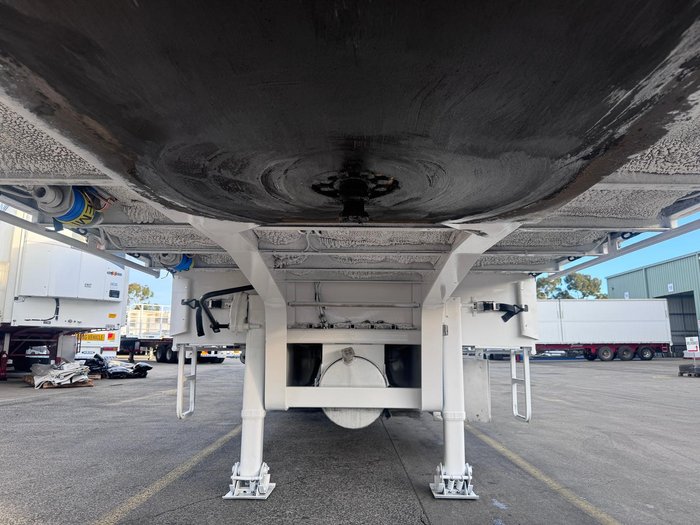 2006 TopStart/MaxiTrans St3 34 Pallet Drop On Double Drop Deck Fridge Mezzanine