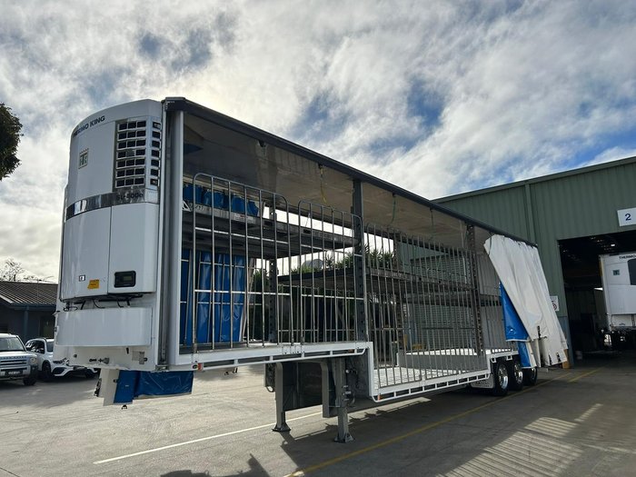 2006 TopStart/MaxiTrans St3 34 Pallet Drop On Double Drop Deck Fridge Mezzanine