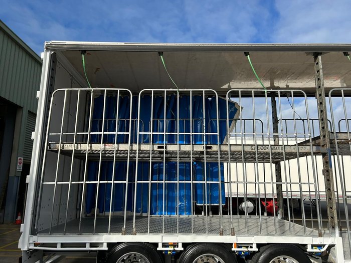 2006 TopStart/MaxiTrans St3 34 Pallet Drop On Double Drop Deck Fridge Mezzanine