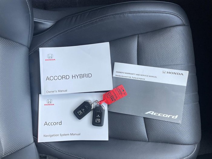 2022 Honda Accord VTi-LX