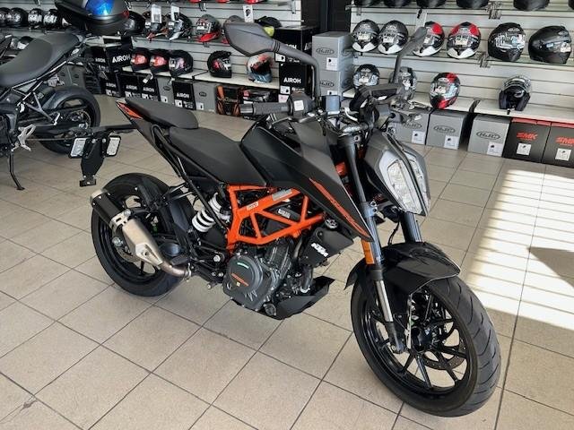 2023 KTM 390 Duke Duke Black