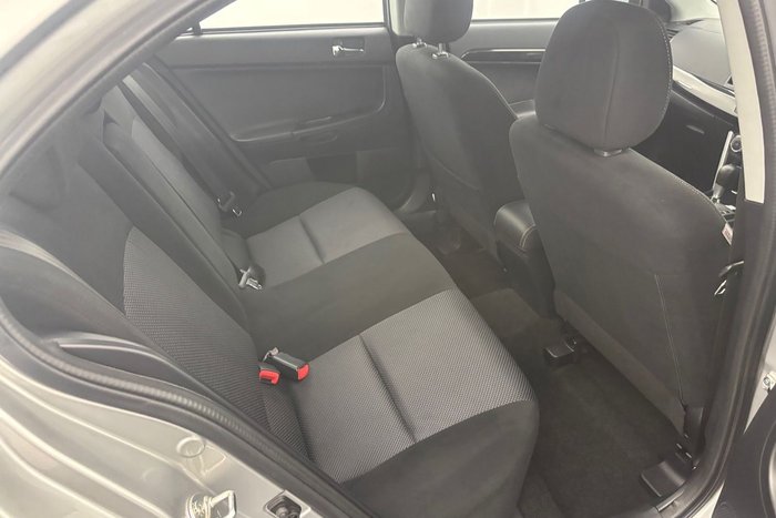 2016 Mitsubishi Lancer ES Sport