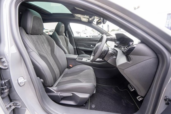 2025 Peugeot 308 GT Hybrid