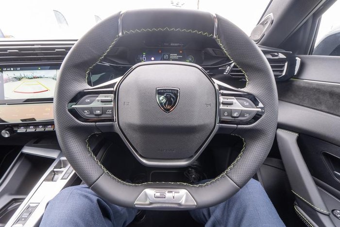 2025 Peugeot 308 GT Hybrid