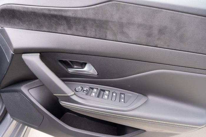 2025 Peugeot 308 GT Hybrid