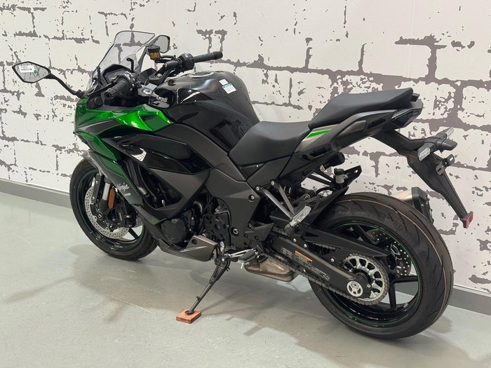 2024 Kawasaki Ninja 1000SX Ninja Green