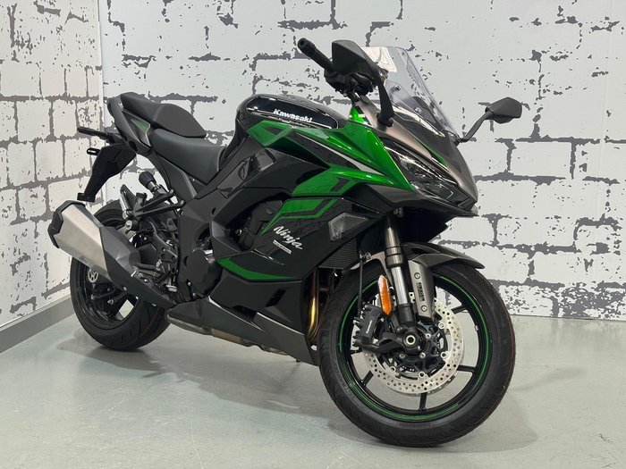 2024 Kawasaki Ninja 1000SX Ninja Green