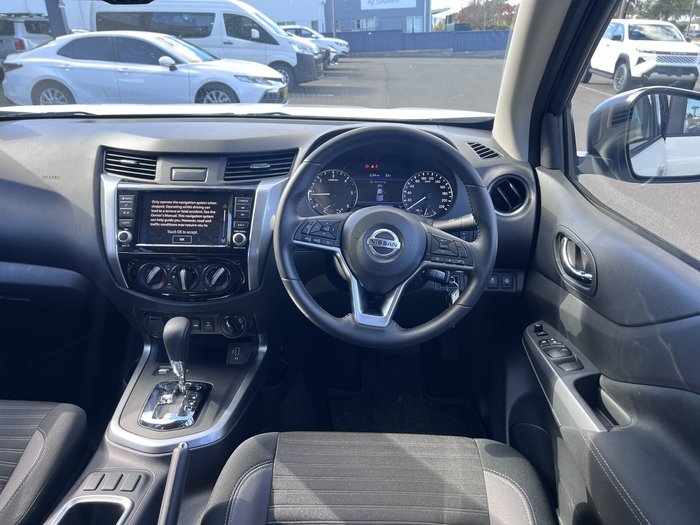 2024 Nissan Navara ST