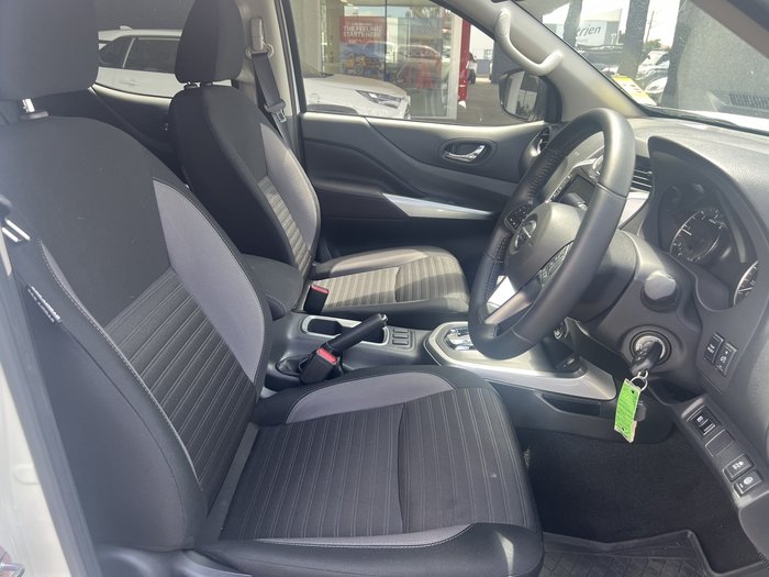 2024 Nissan Navara ST