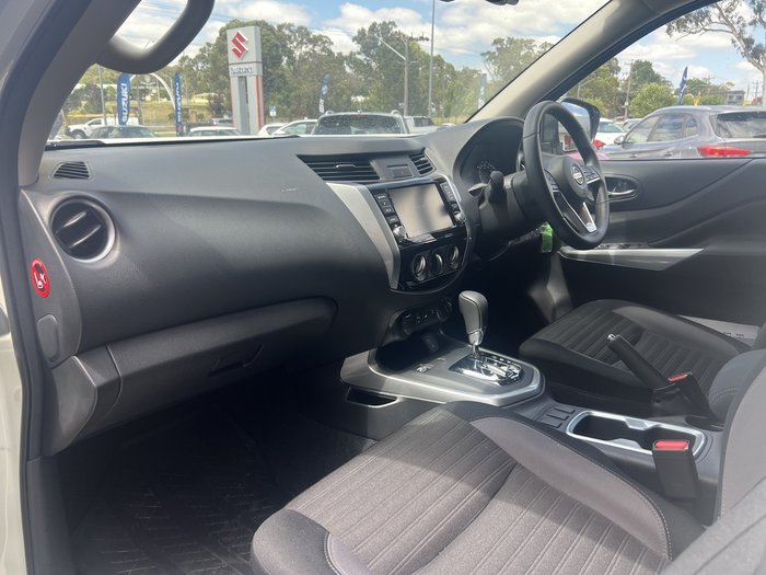 2024 Nissan Navara ST