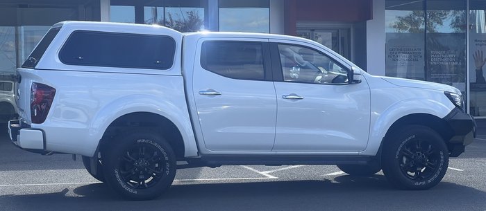 2024 Nissan Navara ST